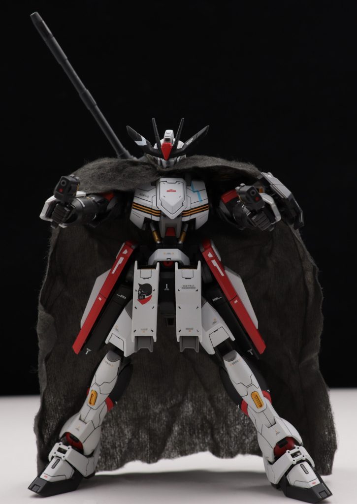 メイン武装は検証用のバスターソードとなり、副武装にハンドガン2丁、左腕にはガントレットシールドを装備。