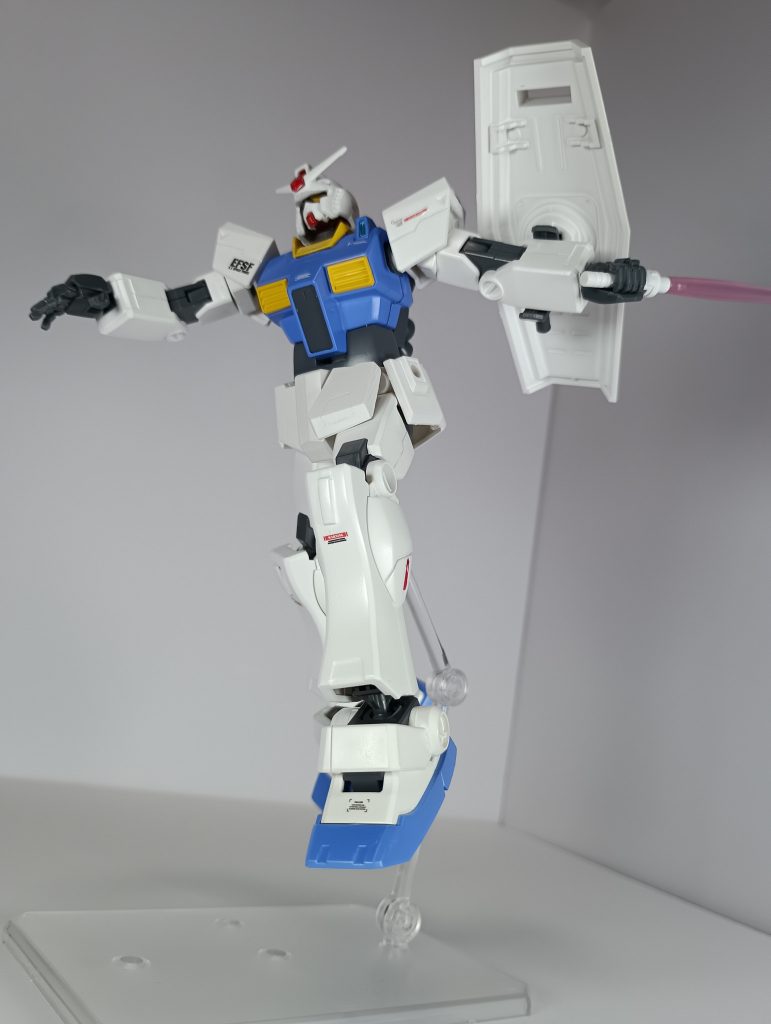 劇中のポーズ(正確にはファーストのオマージュ)・・・ポージングについても今後勉強していきたいと思います・・・