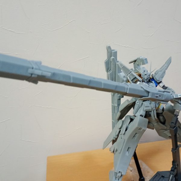 MG　リマスターストライクをベースに暁を作製しています外装はデジモでリマスターストライクの体型に合うように1/100をベースにアレンジせっかくなのでデスティニーシルエット（細部が違うけれど）をデジモで出力し装備できるようにしてみましたサイズが６５cm重量２kgなので流石にシルエットモードには出来ません（7枚目）