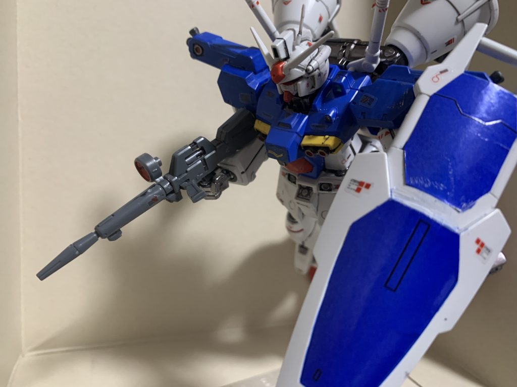 顎の部分が少し太いかなと思ったので少しけずりました。