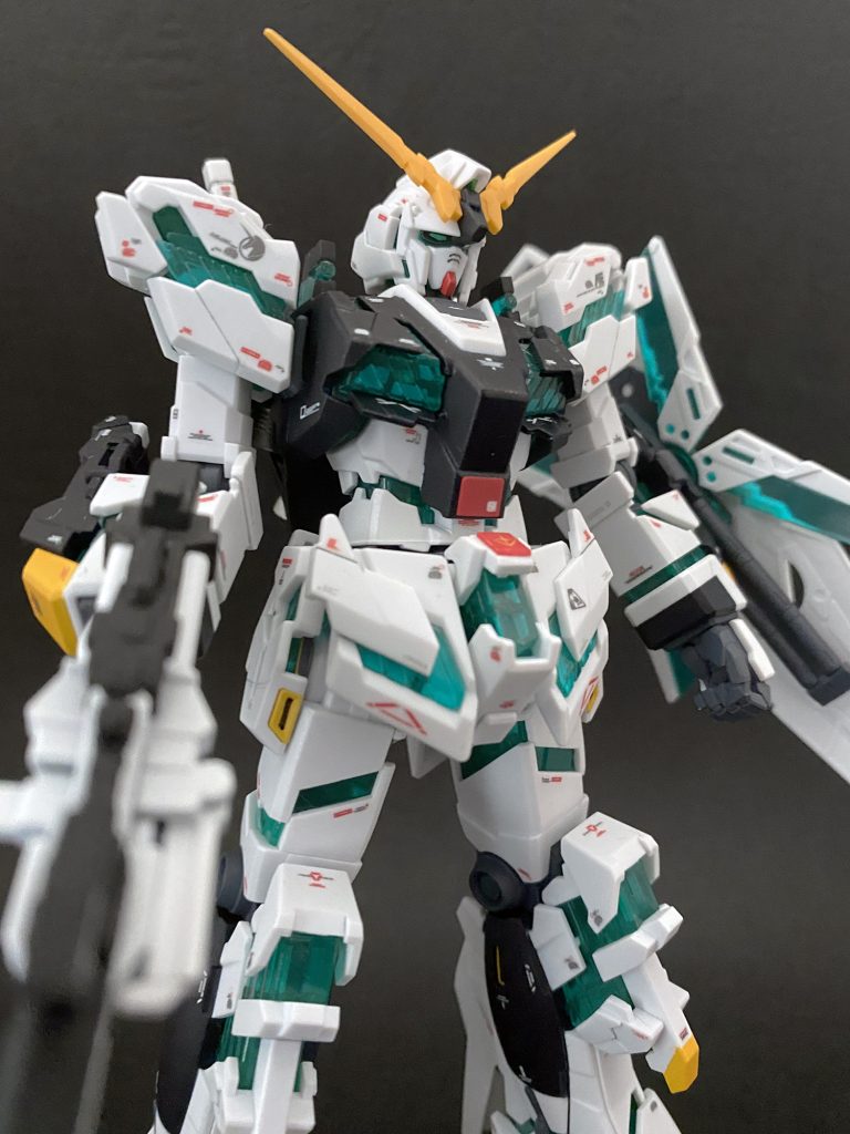 相変わらずデカール過多です。