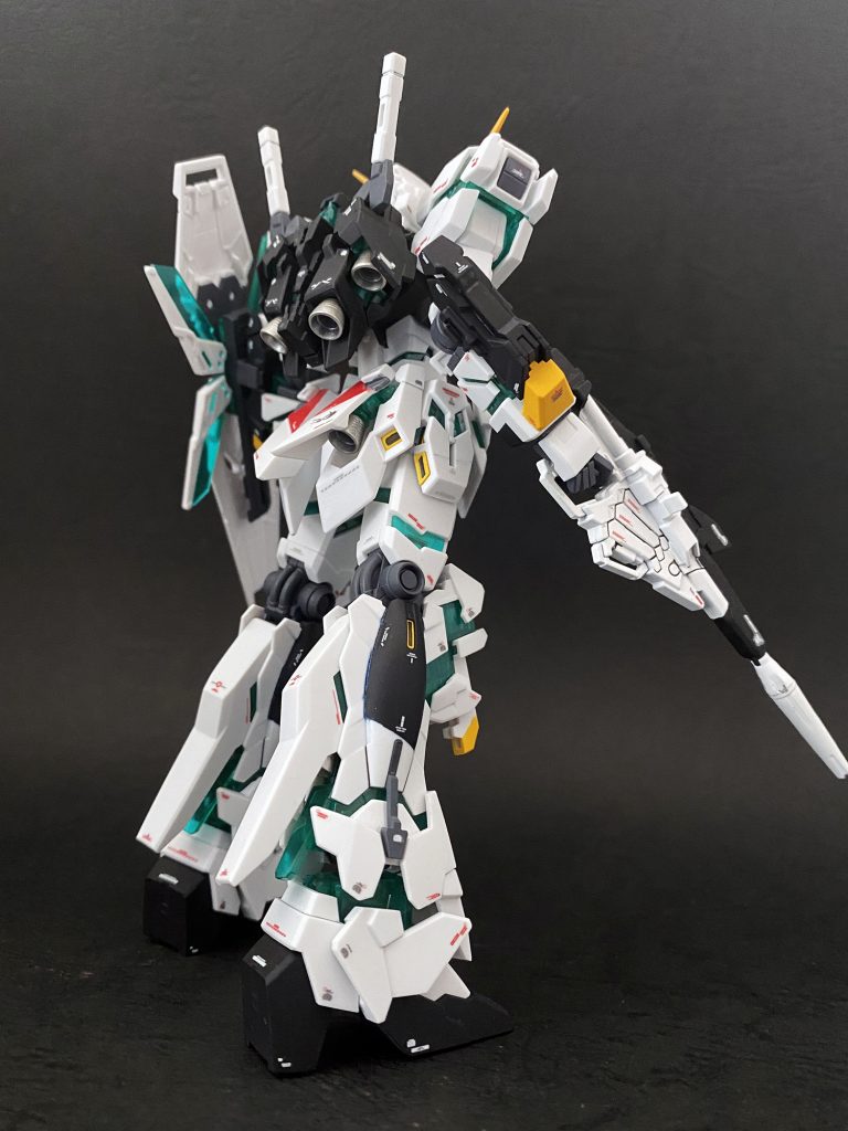 後ろから、配色の切り替えはνに準じてます。