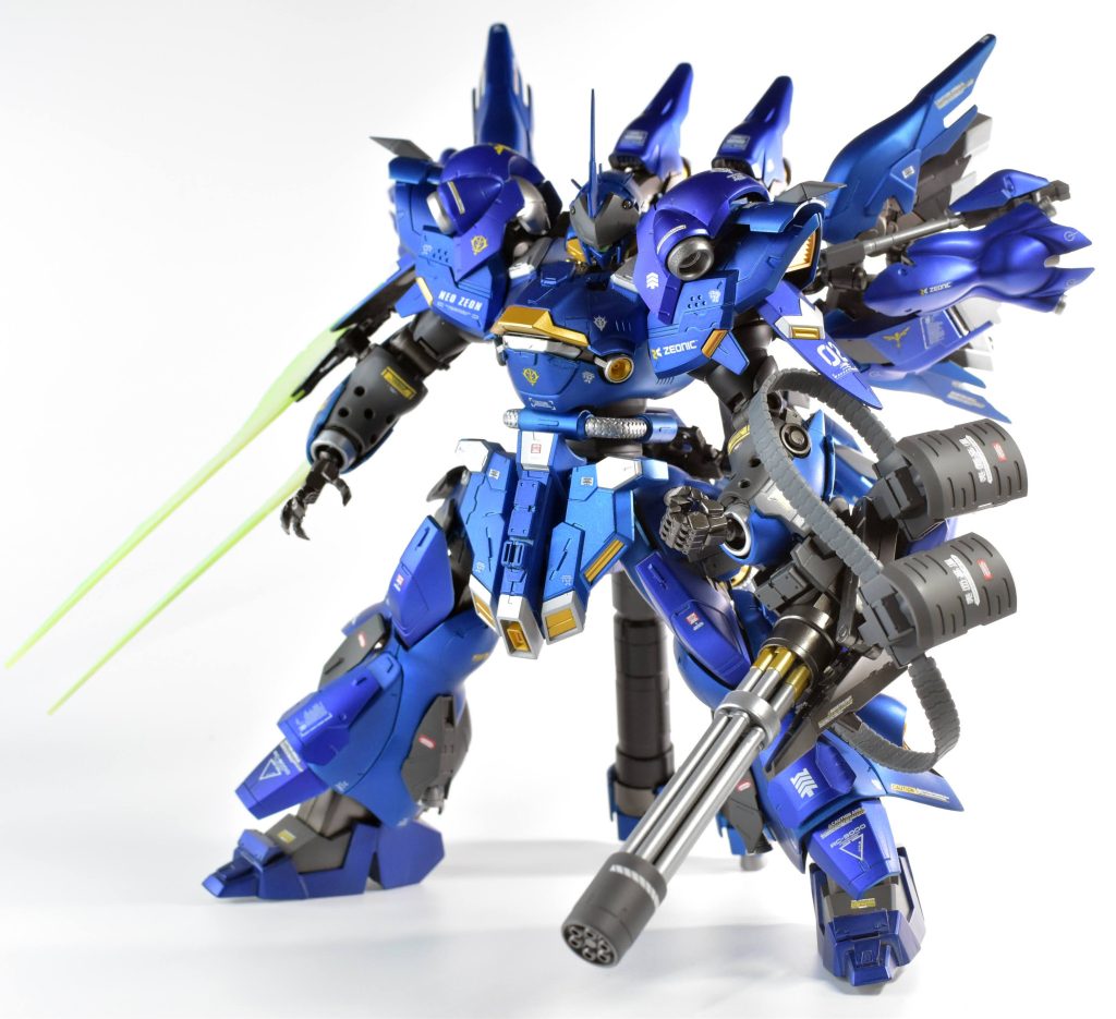 武装 その2 ジャイアントガトリングHGBCジャイアントガトリングをベースにジャンクパーツでディテールアップしました。ケンプファーは武装使用後デッドウェイトにならないように排除できるため、こちらも着脱できるように作りました。