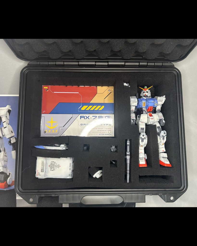Since I will be gifting this model to a friend, I made it a travel case using a relatively cheap plastic carry case bought off the internet that came with a cubed foam insert that I could cut out to fit the model perfectly.