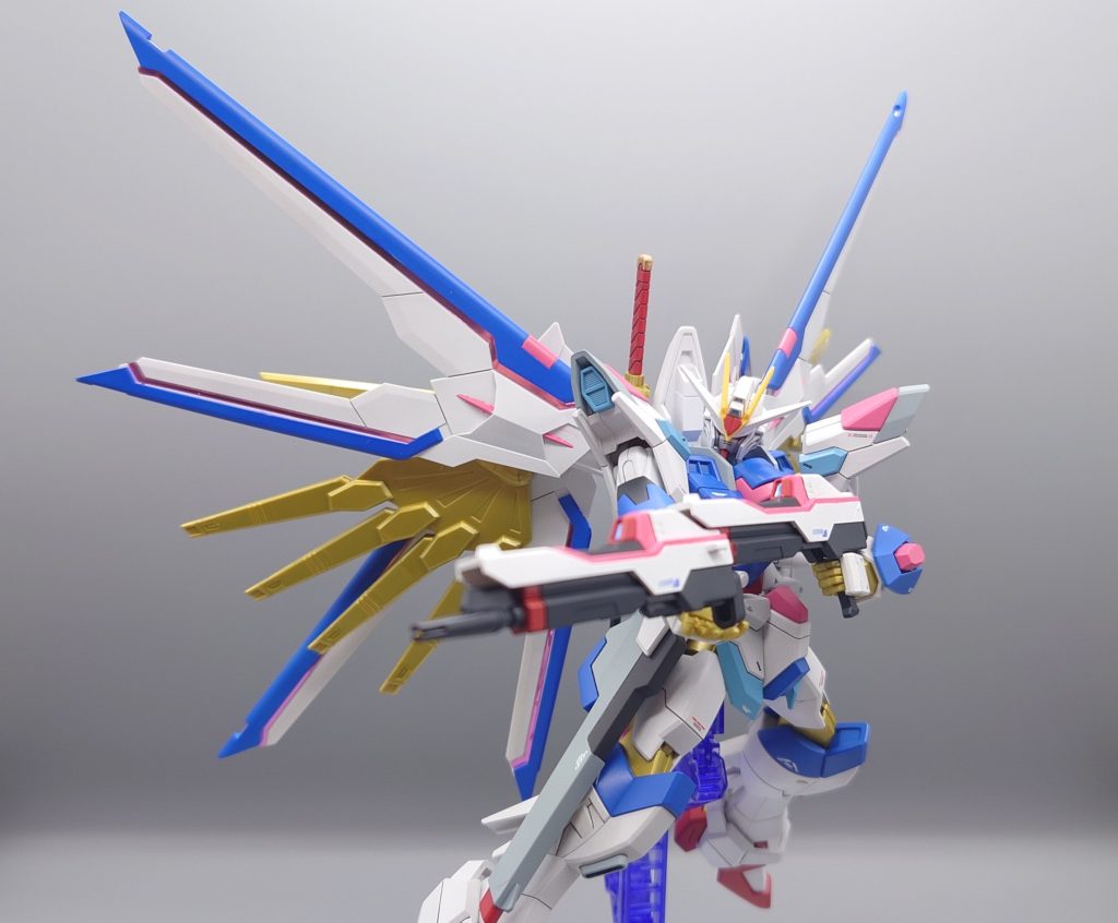 子供のころ、ビームライフルの連結形態が一番好きでした。ただそこまで出番はなかった印象…OP映像の感じにポージングするのは難しい…