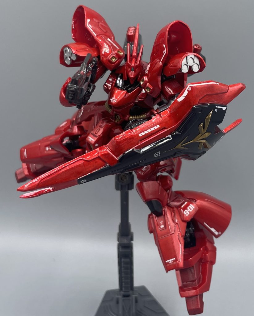 それでこそ私のライバルだ!!  デカールは、最近?発売されたRGサザビー用の水転写デカールをメインに使用しています。