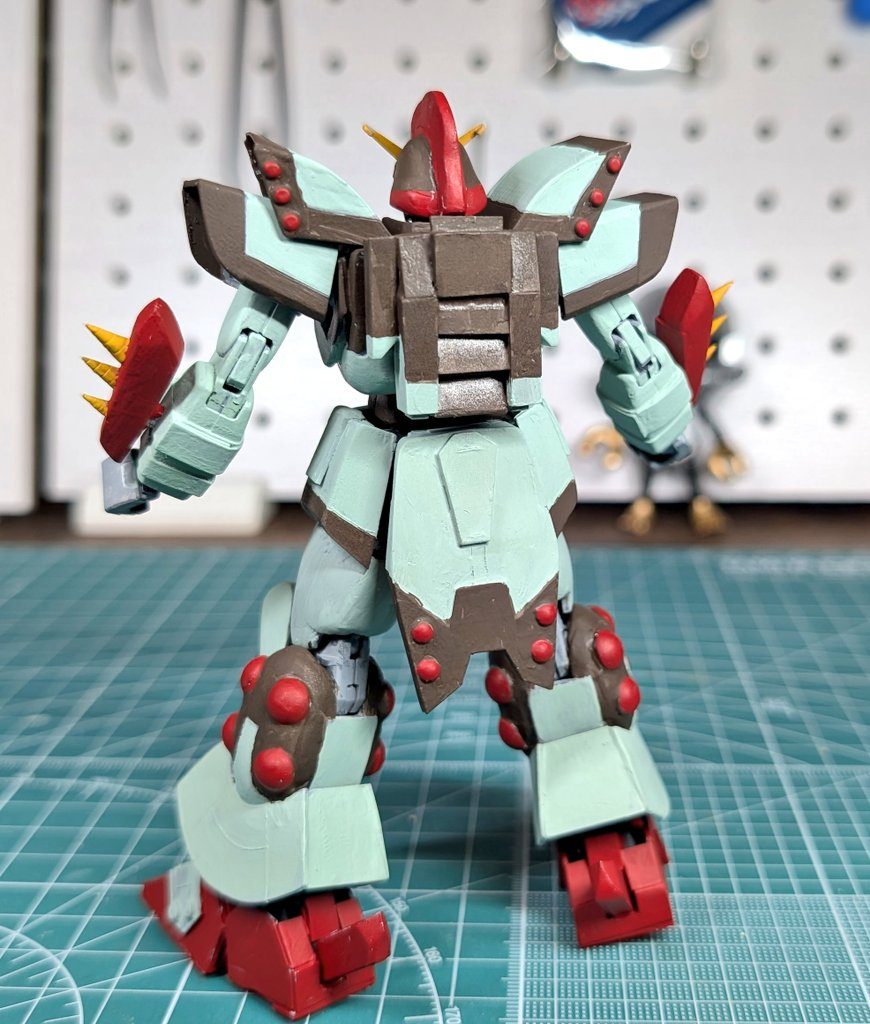 一番苦労したのは、やっぱり脚他のガンダムに比べけっこう太め