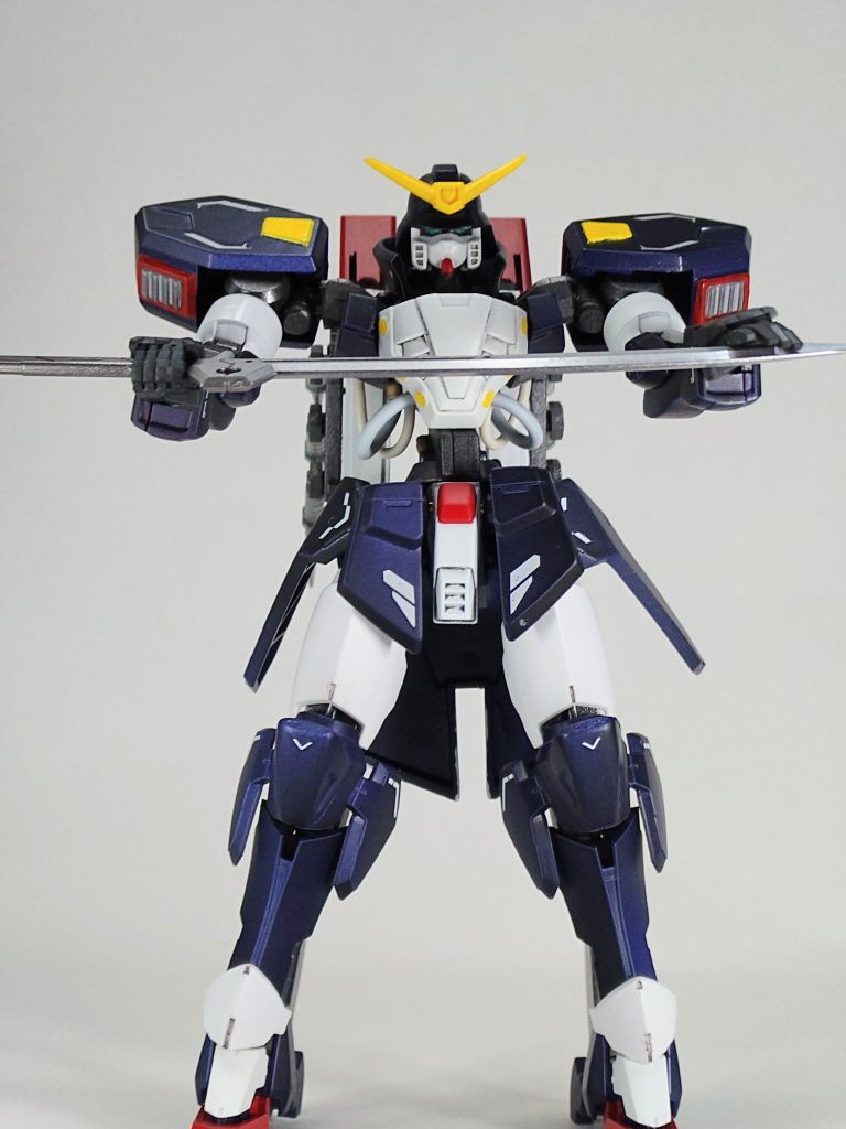 シュピーゲルブレードについては、取り外しができるようにしたので、代わりの武装を持たせることもできるようにしました。