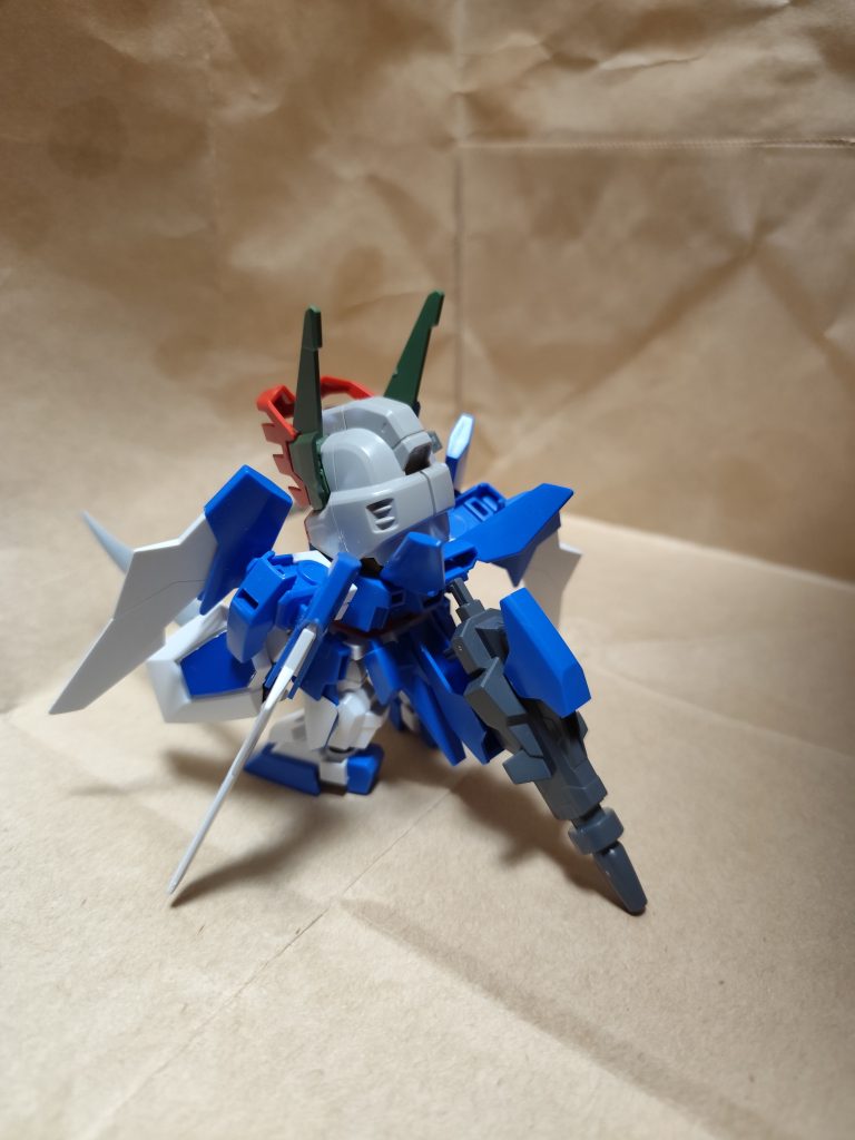 ハイパードッツライフルは、腰にマウントしてます。作成してからしばらくして、マウントできることに気が付きました。