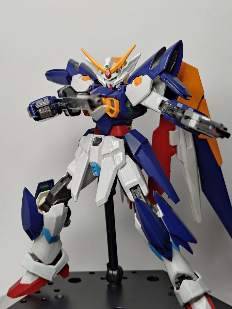 バスターライフルカスタム二刀流速射性に優れたリカルドっぽい武装ですが、ウイングシールドがないとコレジャナイ感がすごい…