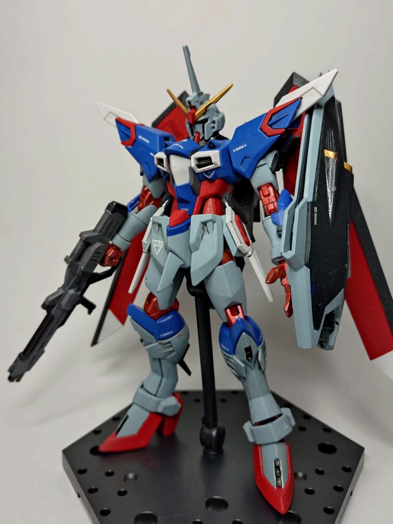 正面(リフターあり)全体色はグレー系統ではなくブルー系統にイメージ変更。こっちのほうが味方っぽいと思い込んでます。