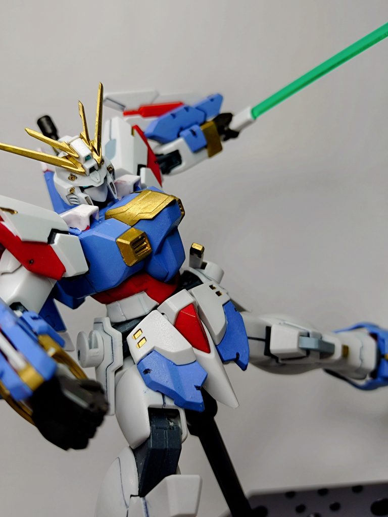 ブレイジングスラッシュ!ビームトンファーよりはこっちのほうがゴッドガンダムっぽいと思います。