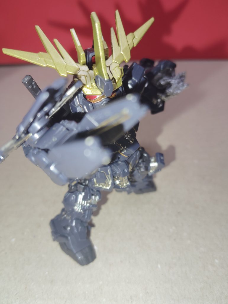 サイコフレームの色はマーカーです。