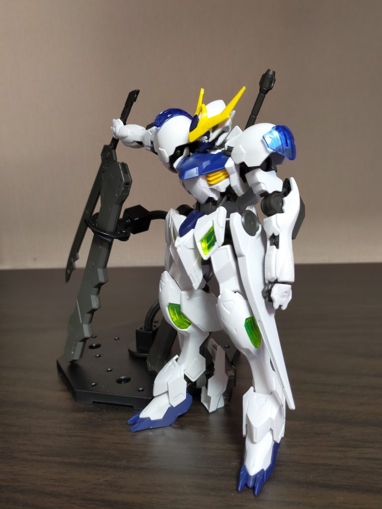 バスタードメイス(鞘)バスターソードの鞘としての役割を持つ。破壊力抜群の武器。