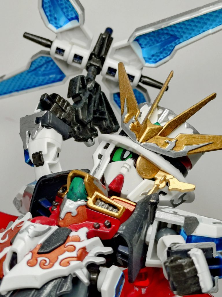 《ルナ・リフレクターユニット》元ネタでは切り札的最大火力兵器だったのにまさかの移動用アイテムになってます。そこはハンドグライダーじゃないのか…