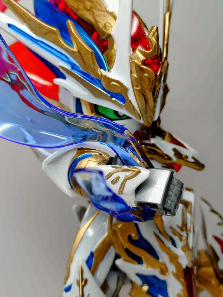 《夢天逢衣〜沙悟浄〜》こっち側からみると青✖白✖金とヒロイックなカラーリング。