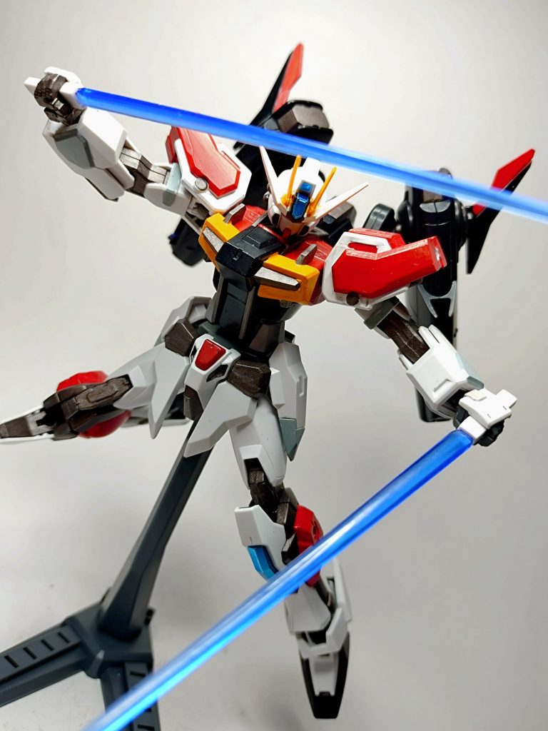 ビームサーベル装備ガーディアンなくなった時用のサブウエポン。ビームブーメラン系統を装備させたかったが良さげなパーツがなかったため諦めました。