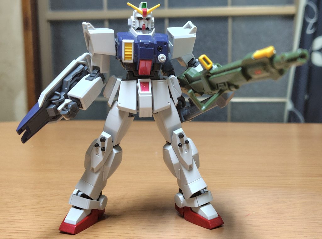 超高インパルス砲アグニ装備。ウェポンコンテナを外して右腕に盾装備に左の脇に挟む形で保持。