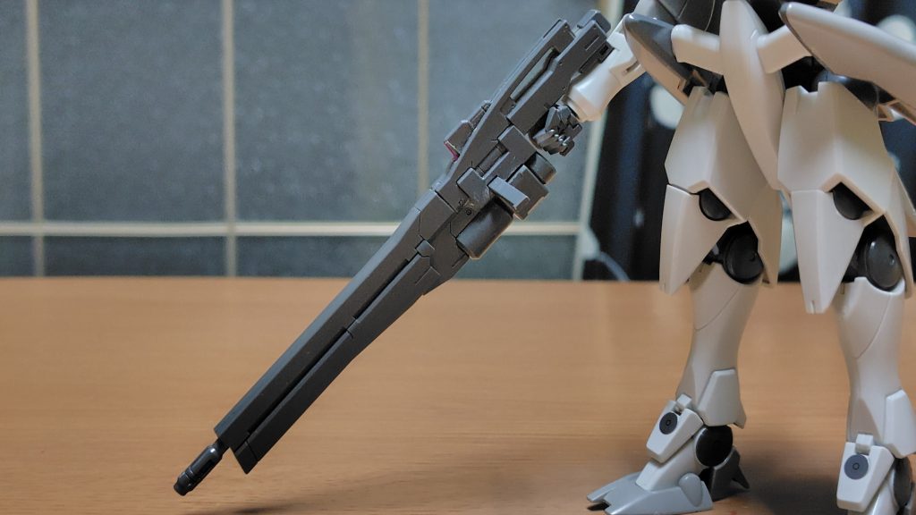 ロングバレルビームライフル。連射出来るGNビームカービンにロングバレル取り付けて長距離射撃仕様にしたライフル。