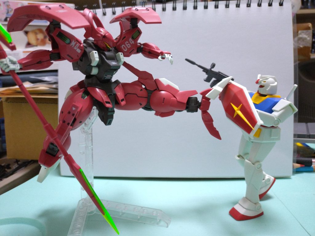 オマケアムロに喧嘩吹っかけて舐めプして胴体をビームライフルで貫かれる寸前のグエルさん。