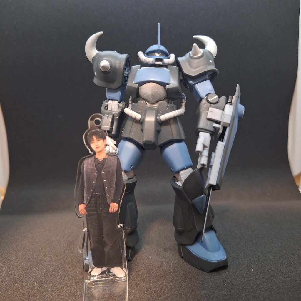 推しメンのアクスタと並べるといい感じ。