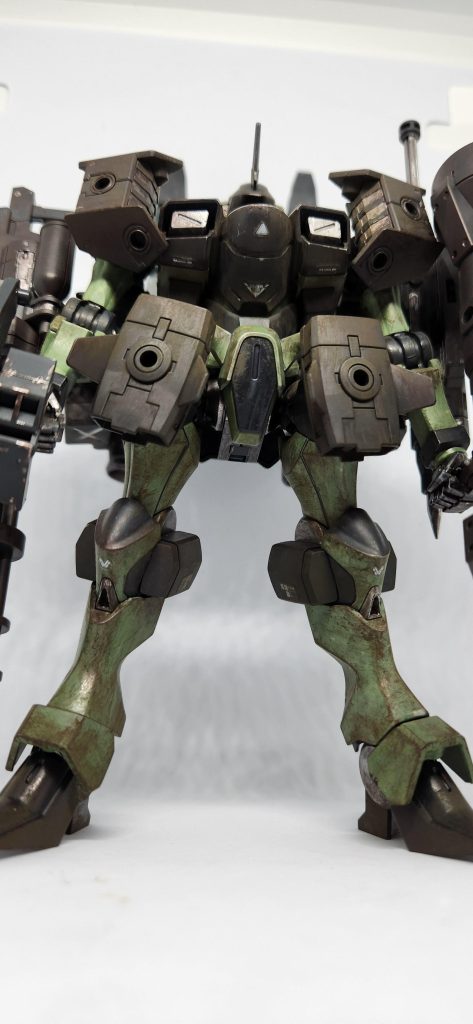 肩と足のも本来なら追加ブースター……