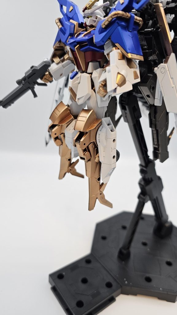 パージ後の脚部。全体的に盛ったせいでちょっとちんちくりんに見えちゃうw