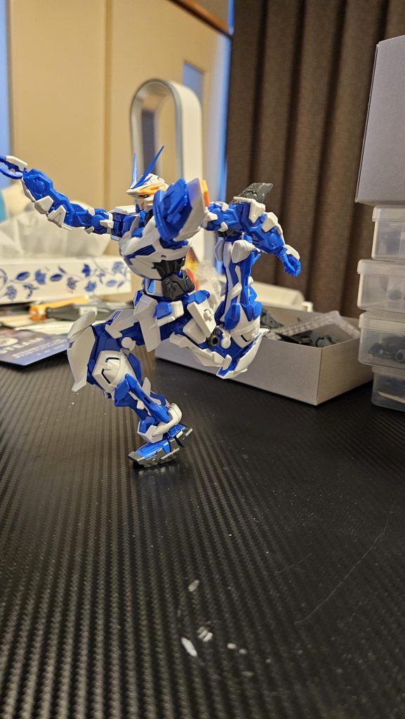 多分この子の可動域基準にしない方が良さそうですね…今回はカッパーに、イエローを重ねる試運転が主の塗装でした。以上閲覧ありがとうございました♪