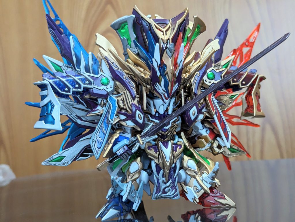 エフェクトパーツ解除。曹操ウイングガンダムの刀身を闇色に塗りつぶした黒刀を装備。パワーアップ前のサンダルフォンの刀も持たせるとちょうど良いかな。