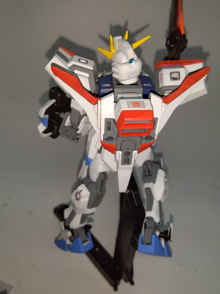 背面。ただひたすらあちこちにデカール貼りまくってたせいか思ったよりも情報量アップしてる感じ。