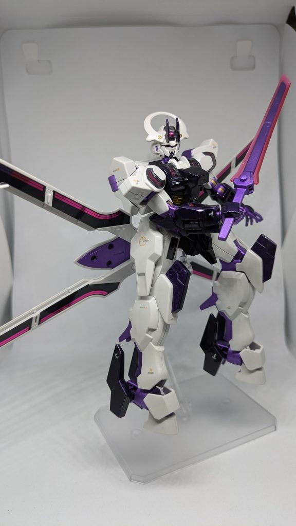 立ち03と言いつつ、背中の羽根のパターン違いだったりしますw