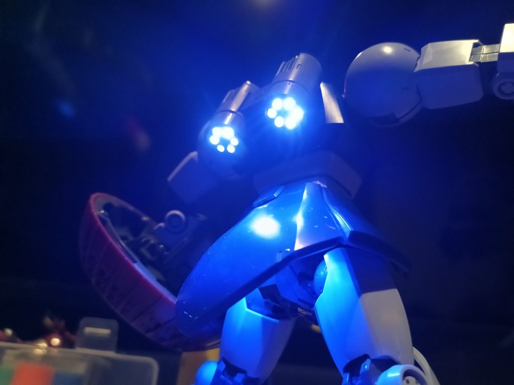 バーニアは0402サイズのブルーが手持ち無かったんで今回はホワイトです👍全12灯、なかなかの難配線でした😅💦💦