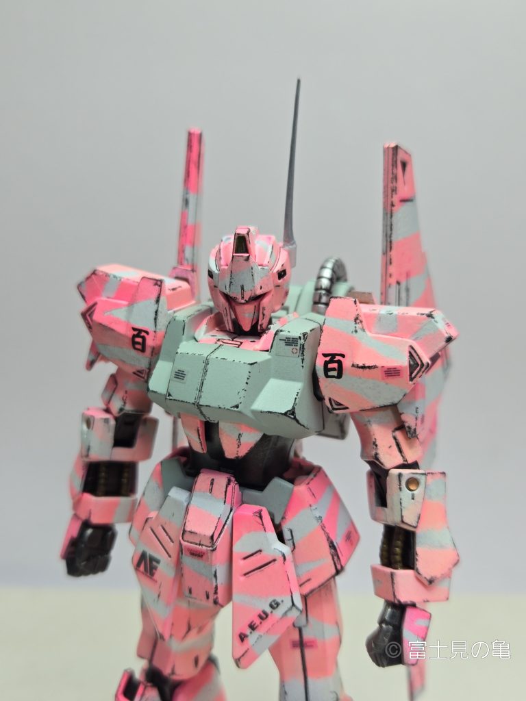 HGUC　百式　ゼブラ迷彩仕様！–5枚目/制作者：ガンプラ大好きパラ男！！（富士見の亀）