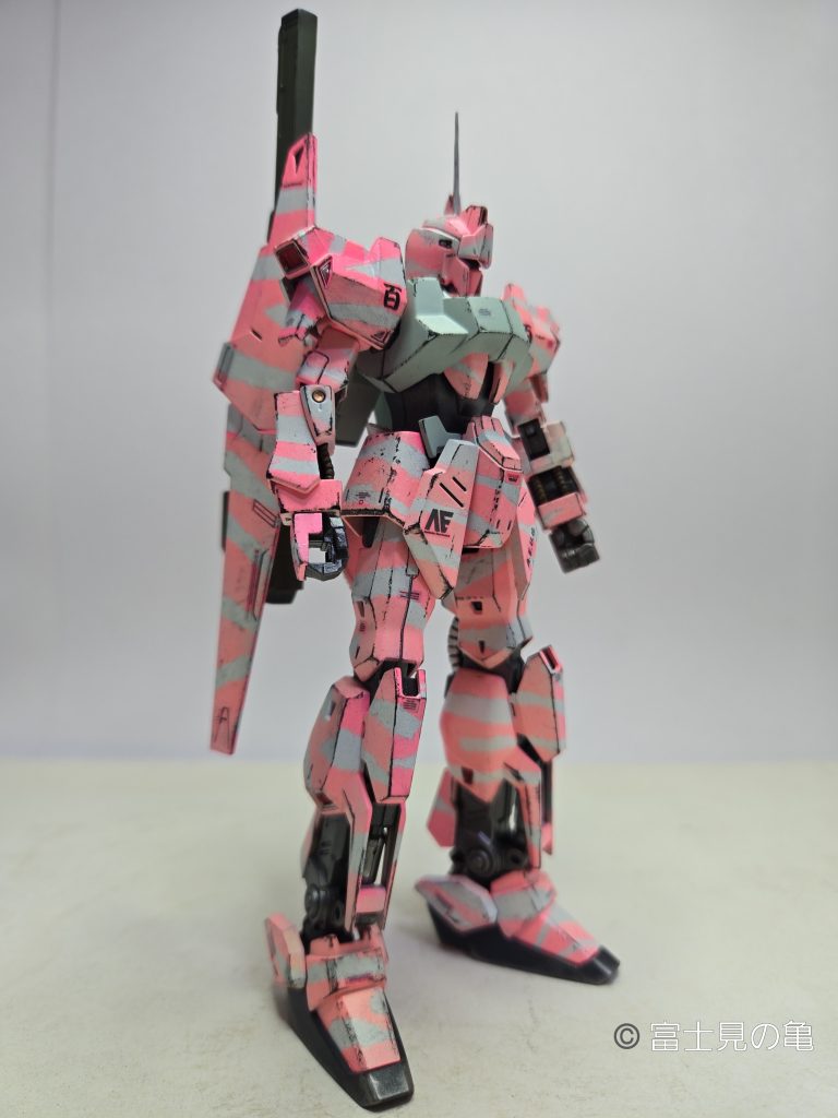 HGUC　百式　ゼブラ迷彩仕様！–3枚目/制作者：ガンプラ大好きパラ男！！（富士見の亀）