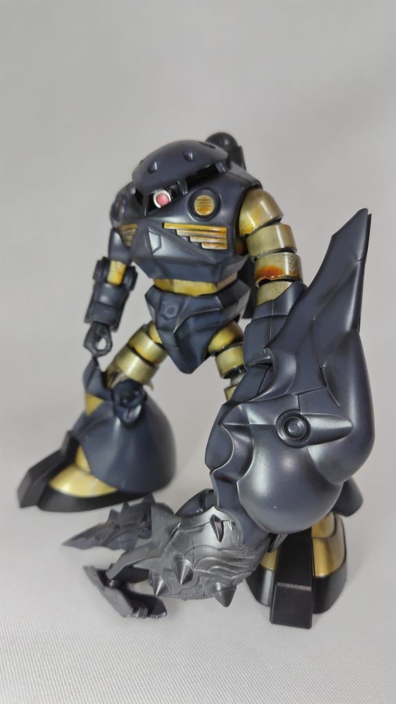 エアブラシを持ってなく基本缶スプレーなので腕の金色の部分を多少ミス💧