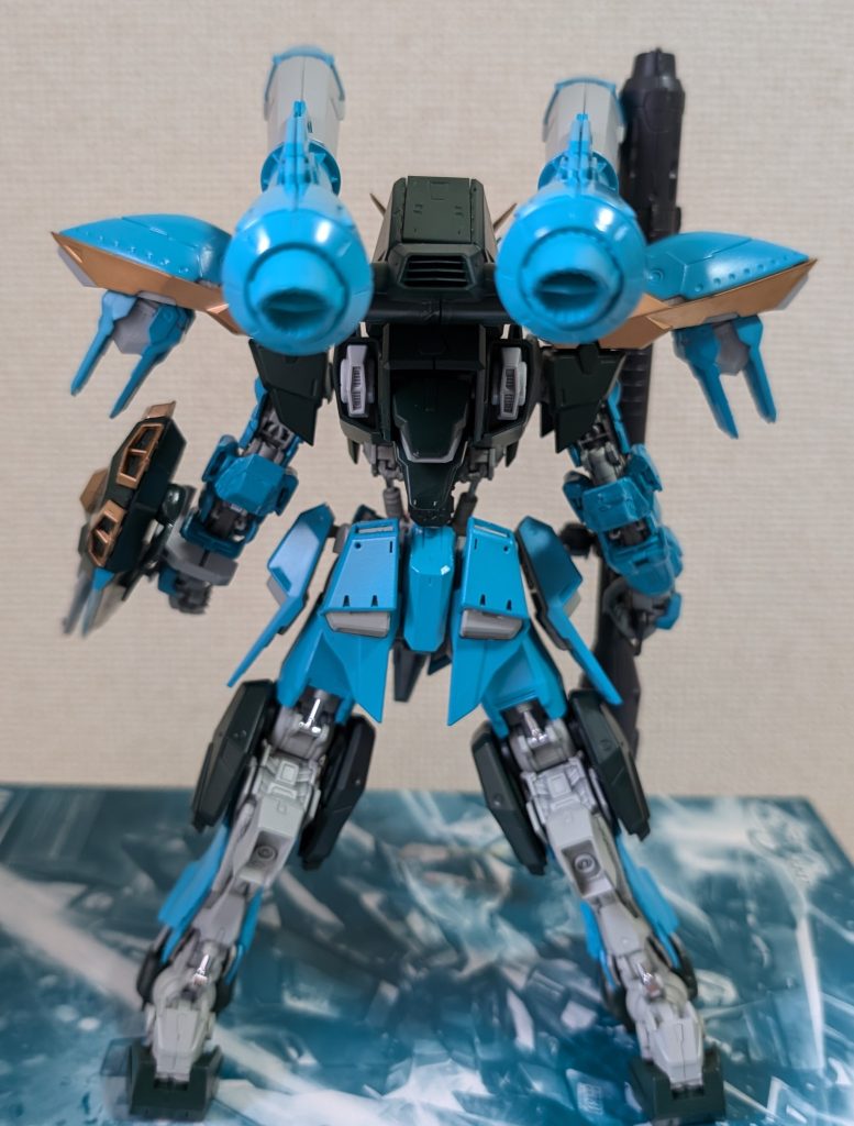 背面