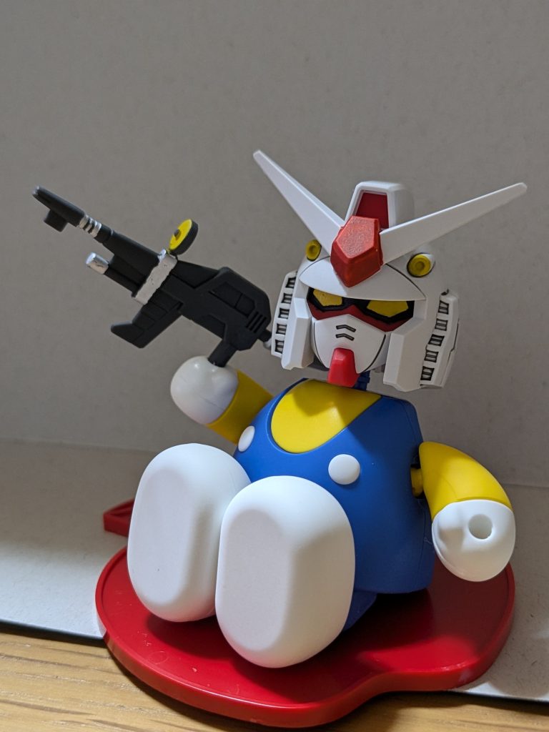 余ったパーツのガンダムがシュール過ぎるwww