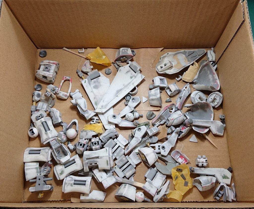 表面処理が終わってサフ前の全パーツ