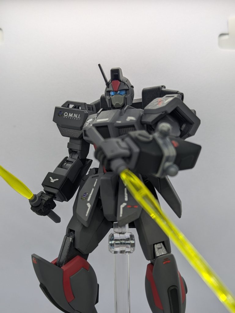 通常のストライクダガーと違い2本付きます