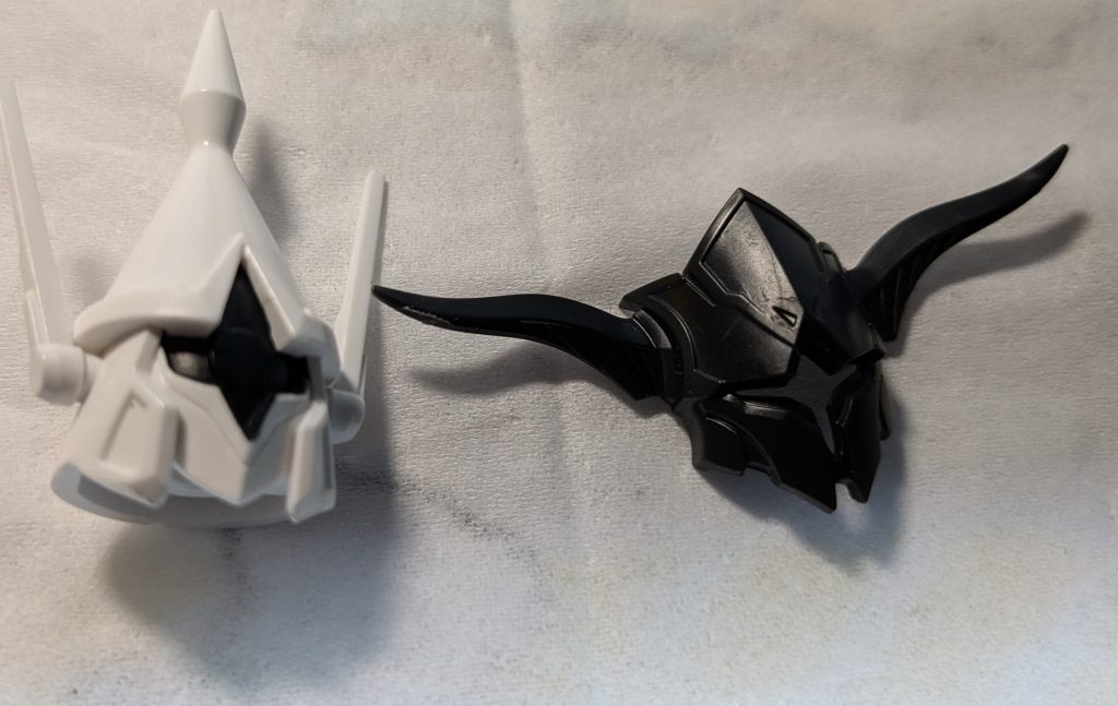 仮面は良い感じにサイズが合います