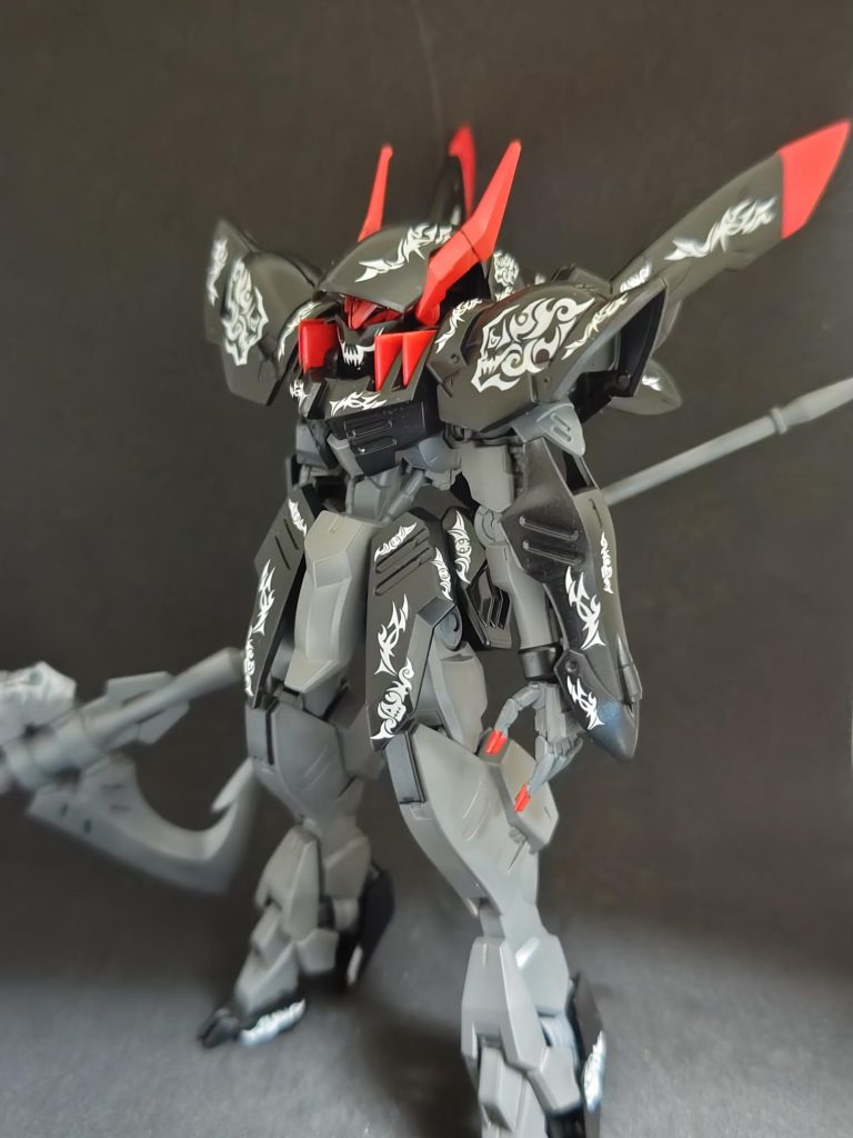 デカール貼りは苦手。（汗）