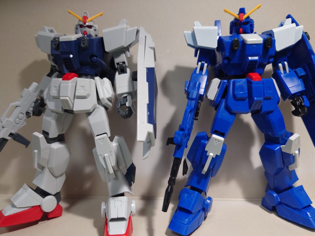 素組の状態実家の押し入れで発見し、2号機の箱を開けてみると肩だけがランナーから切り離されて白サフ吹かれてました。昔の自分も2号機をニムバスカラーにしようとしてたようですね3号機の箱は未開封。箱の裏には2007年の印字好きな時に好きなキットが買えた時代が懐かしいです