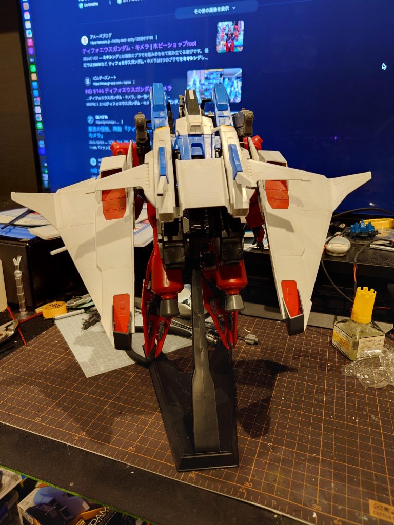 フライングアーマー上下逆にしたほうがいいと思い塗装時逆にしました!