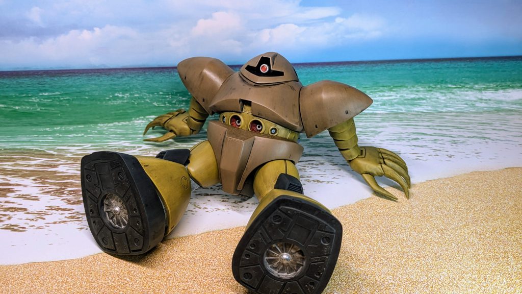 最近の水性ホビーカラーの性能はスンゴイですね〜ABS部分だけ使用しましたが、食いつきも乾燥時間も塗膜も(アクリルよりは弱いけど)だいぶ改善されてました。 あ、でも僕はアクリルの方が塗りやすかったですw