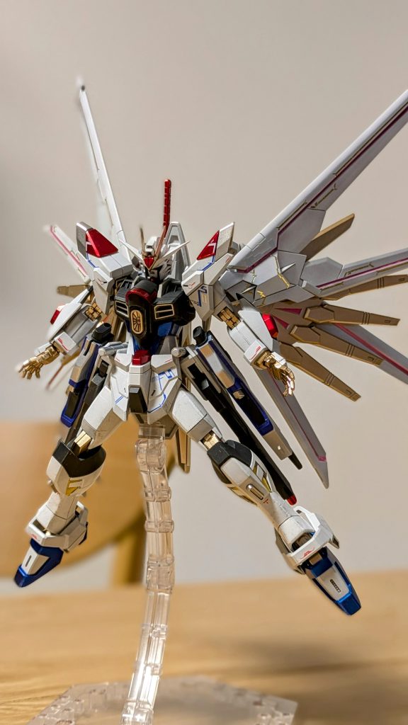 金のデカールがGUNSTA映えする、気がします。