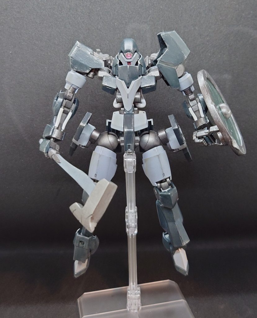 カラーは悩んた末に水星の魔女のデミギャリソンを参考にしましたが、どっちかというとグレイズアインに似てしまったかも。オリジナルのモノアイからして似てるのに…。