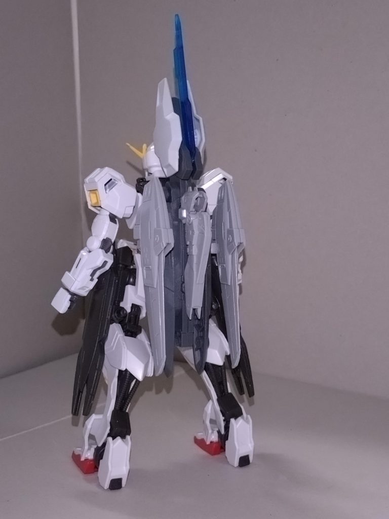 機体番号からもお解りいただける通り、MSZ-006A(B、C、D) ZプラスやMSZ-008 ZⅡの要素を取り入れ、単純な可変機構を持つ可変機になった。シールドを持たないものの、変形パターンがガンダムシャイニングブレイクに似たためか、Zの名を使わず「ブレイク」を使っている。