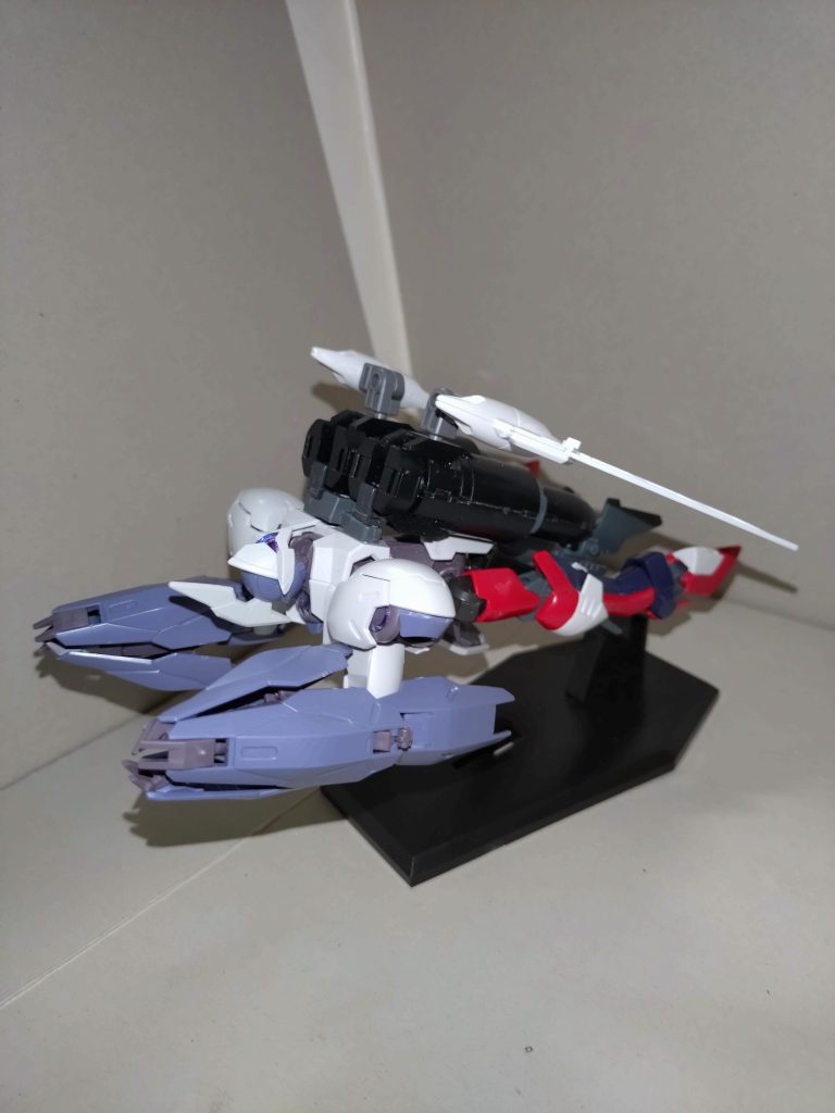 水中航行形態紗夜「これならジオン水泳部にも勝てそうね」つぐみ「多分、圧倒するでしょう!!」