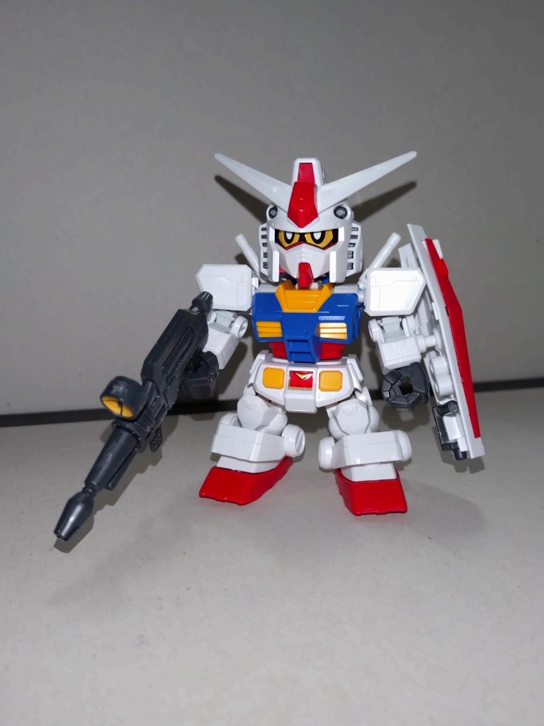 友希那「他にも、首ジョイントのボール部分がきつく、動かしづらかったので、ヤスリがけをして動かしやすくしています」