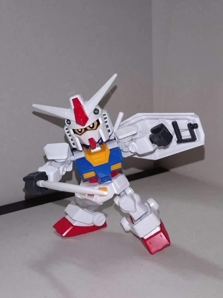 サーベルによる一閃。